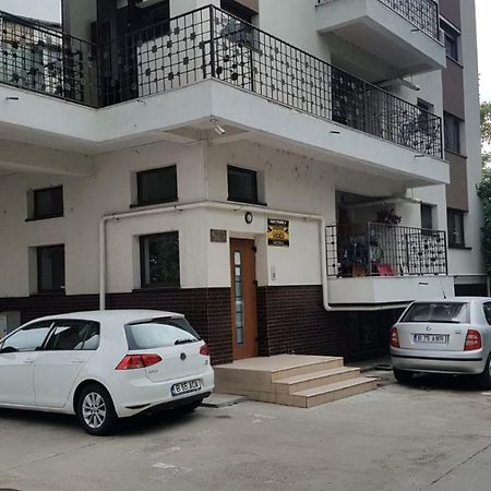Tina Apartament 2 ไกรโอวา ภายนอก รูปภาพ